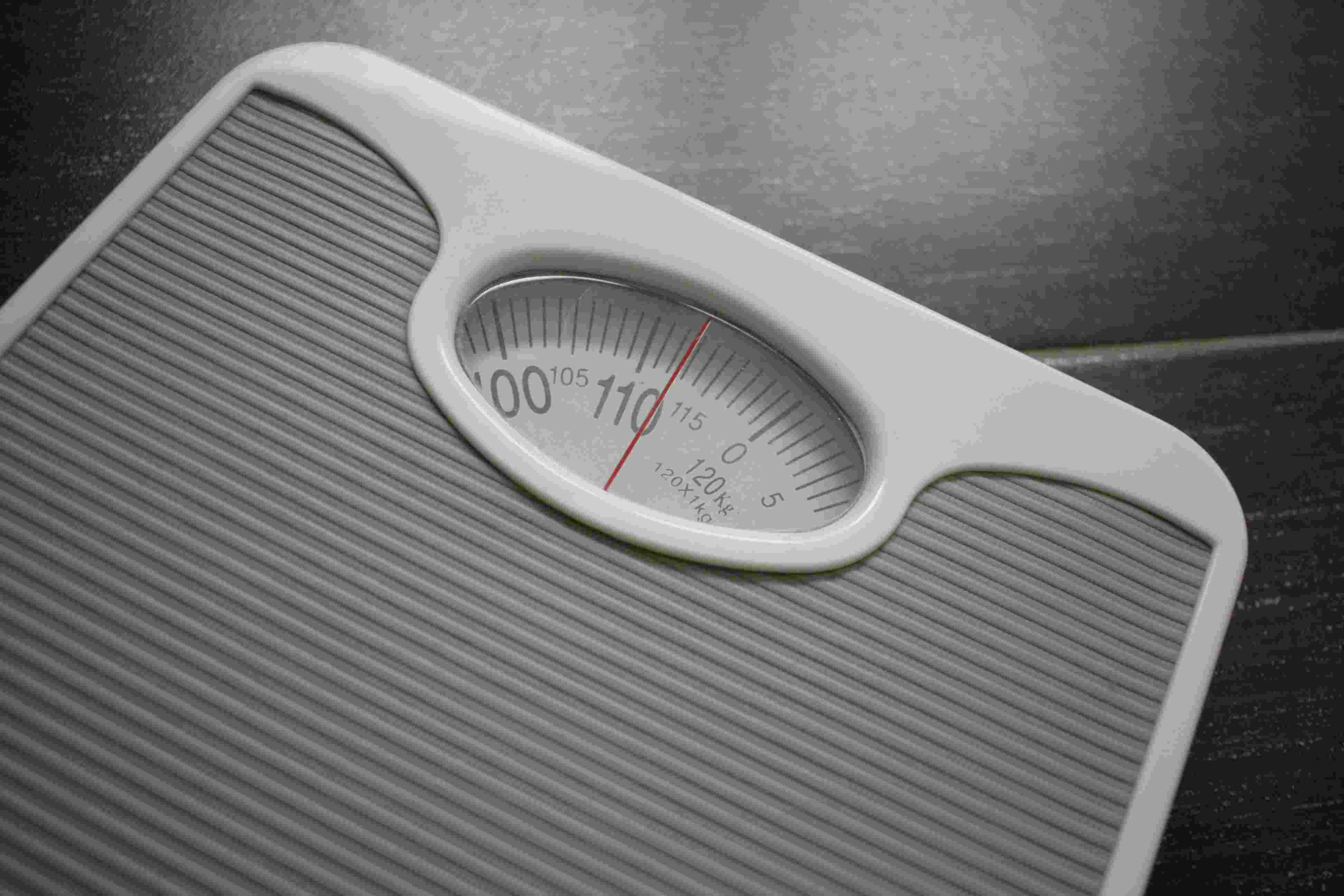 Lose Weight at Home Without a Gym: Beginner's Guide to Fat Loss (I Lost 35 Pounds in 6 Months)